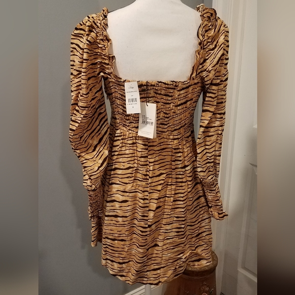 💥FAITHFULL THE BRAND. NWT. ANINAL PRINT MINI DRESS. SIZE  MEDIUM. - Picture 4 of 14